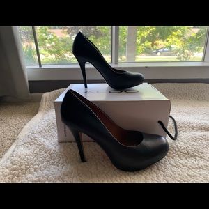 Aldo 8.5 Black Heels